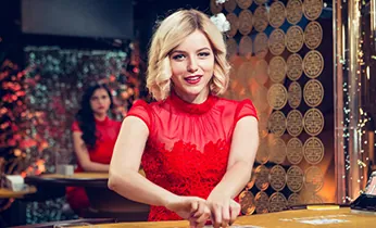 Biểu tượng ưu đãi và khuyến mãi hấp dẫn, thể hiện các chương trình thưởng lớn từ 789pet app cho người chơi đá gà.